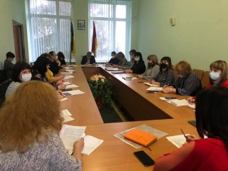 Робочі моменти та актуальні питання обговорили на нараді в селищній раді