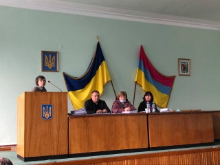 На спільних засіданнях постійних комісій 21 та 22 квітня депутати розглянули понад 300 питань