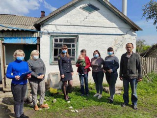 Служба у справах дітей Борівської селищної ради здійснює рейди-перевірки умов виховання дітей в сім'ях, що опинилися в скрутних життєвих обставинах