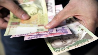 Діти з багатодітних малозабезпечених сімей отримають одноразову грошову допомогу до навчального року