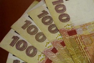 Підлітки віком від 14 років можуть отримати тисячу гривень за вакцинацію