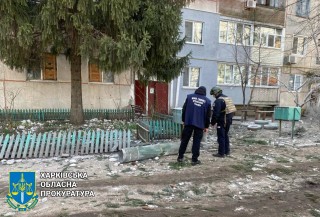 Минулої ночі ворог знову тероризував Борову обстрілами, є загиблий