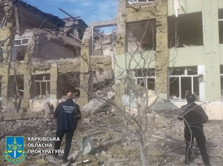 Росіяни знищили школу у Боровій