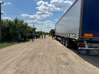 Гуманітарна місія "Проліска" допомагає Борівській громаді усувати наслідки російської агресії