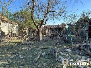 Внаслідок ворожого обстрілу у Боровій зруйновані житлові будинки, є поранені серед місцевих мешканців