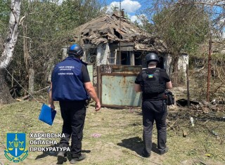 Ворог здійснив масований обстріл селища Борова