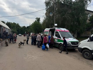 Мобільна аптека знову побувала в Борівській громаді