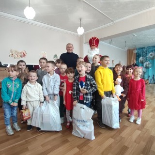 Олені Святого Миколая привітали дітей Борівщини