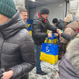 Борівчани у Харкові отримали продовольчу допомогу від Християнської церкви Спокути