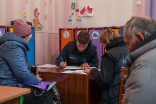 В Ізюмі триває реєстрація на отримання грошової допомоги від благодійної організації «БФ «Карітас Харків»