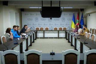 Харківська ОВА спільно з міжнародними партнерами посилює підтримку Захисників і Захисниць України та їхніх родин