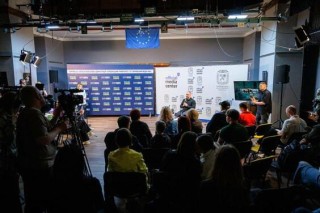 Олег Синєгубов зустрівся з представниками медіа Харківщини напередодні Дня журналіста